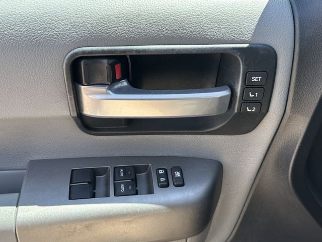 Used 2016 Silver Toyota Limited image 23