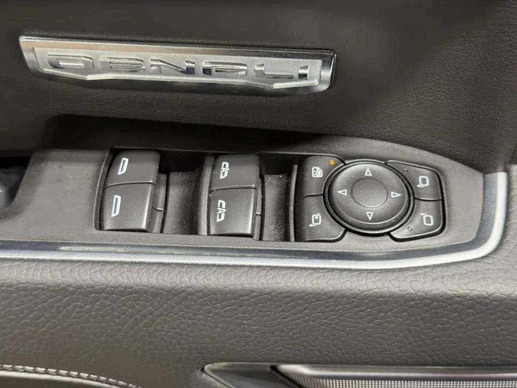 Certified Used 2026 Onyx Black GMC Denali image 22