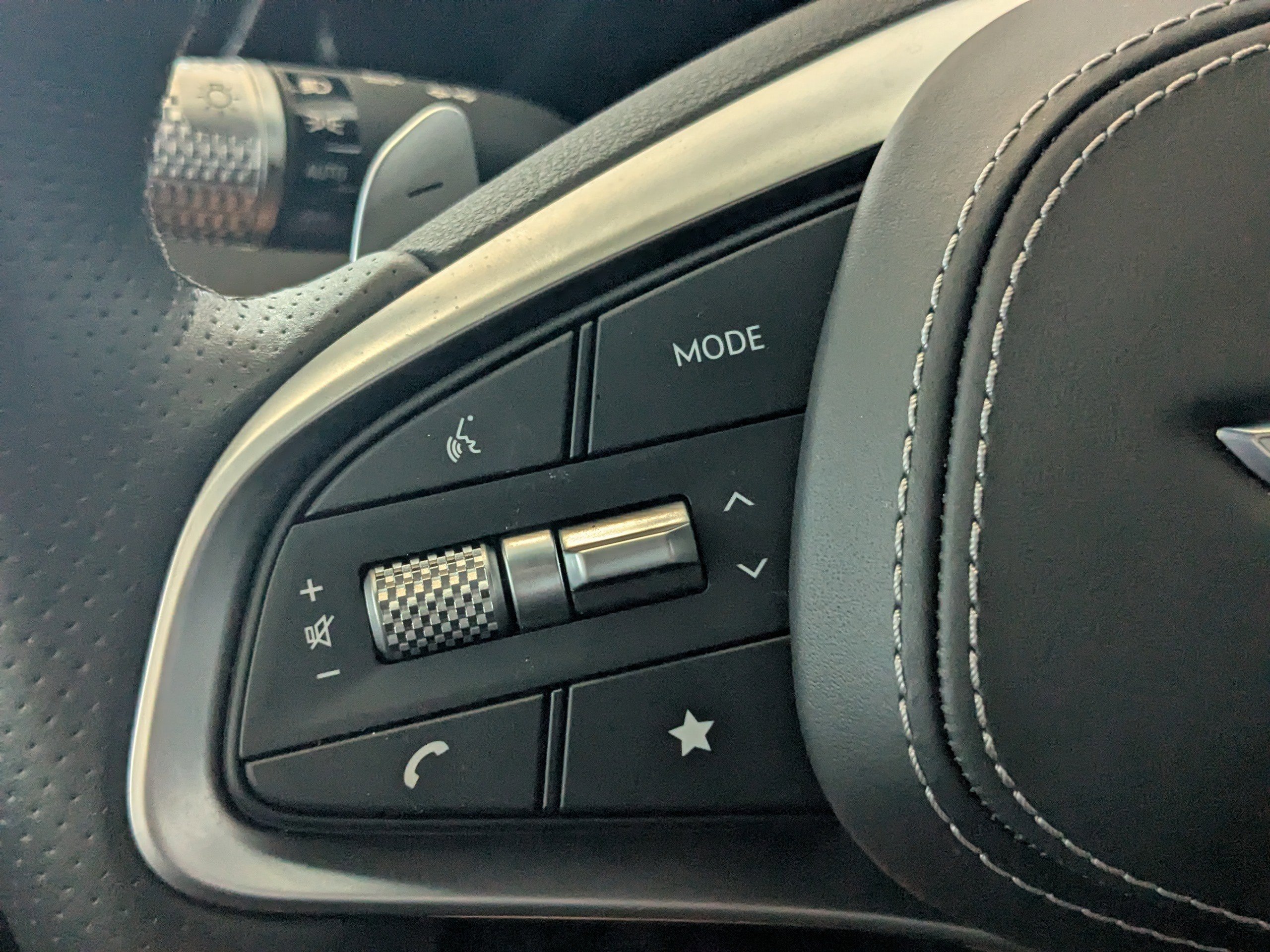 2024 GENESIS GV70 Sport - Photo 35
