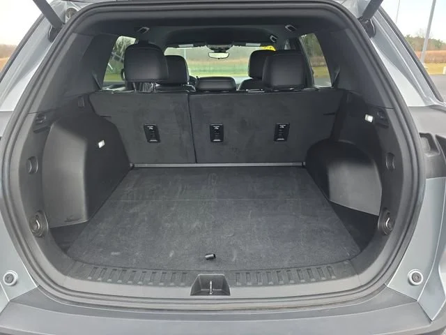 Used 2025 Sterling Gray Metallic Chevrolet LT image 21