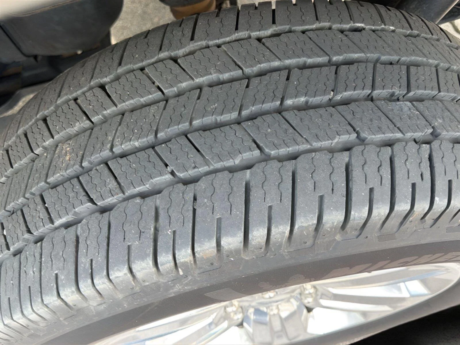 Used 2020 Stone Gray Ford XLT image 5