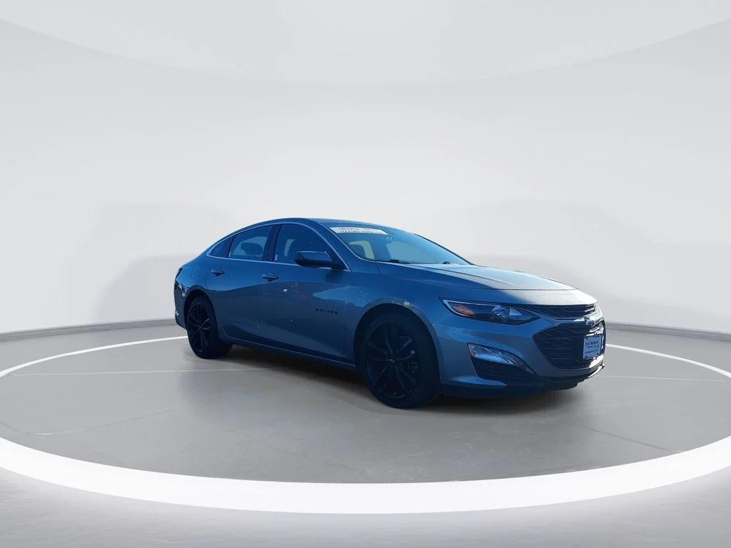 Used 2024 Gray Chevrolet LT image 2