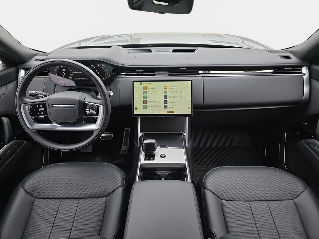2025 Land Rover Range Rover SV - Photo 9