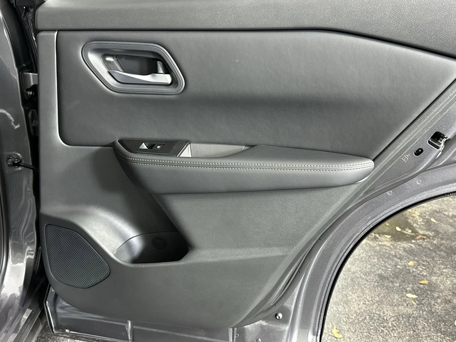2026 Nissan Rogue SV - Photo 37