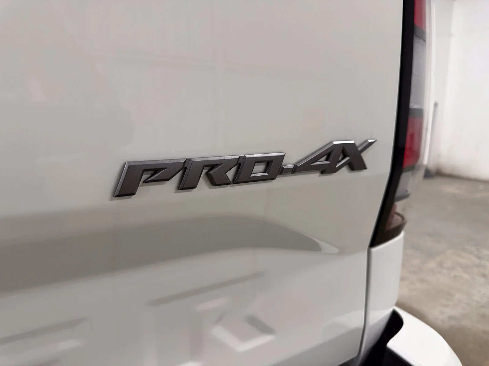 Used 2023 White Nissan PRO-4X image 9