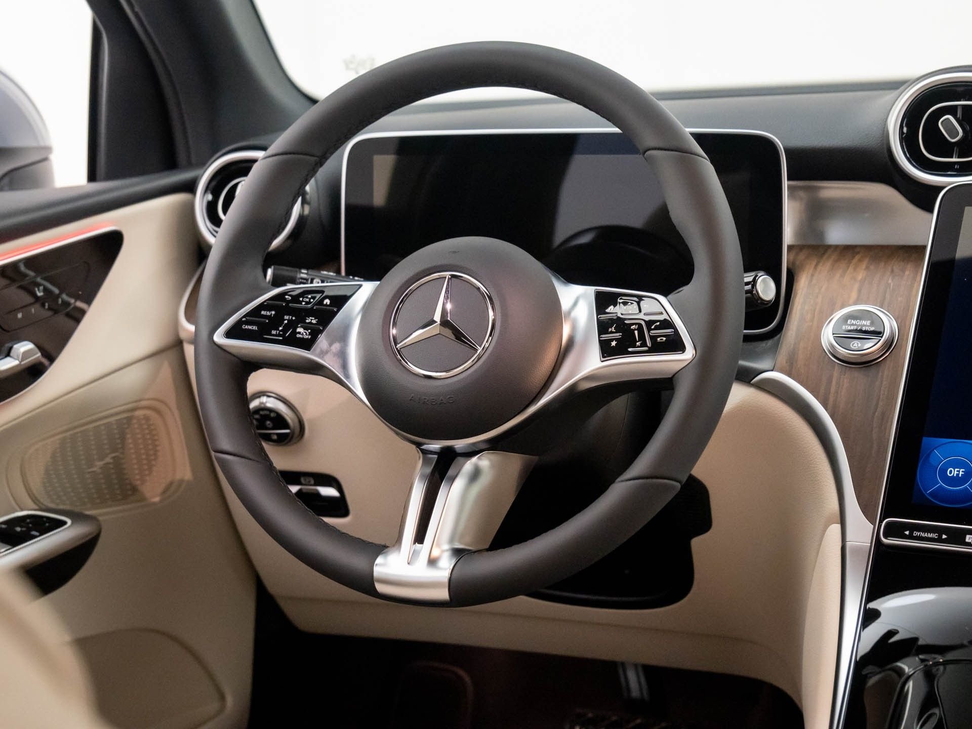 New 2026 Silver Mercedes-Benz GLC 300 image 10