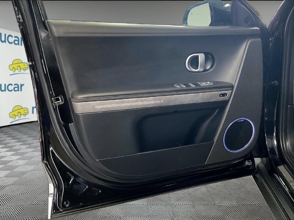 Used 2024 Black Hyundai Limited image 9