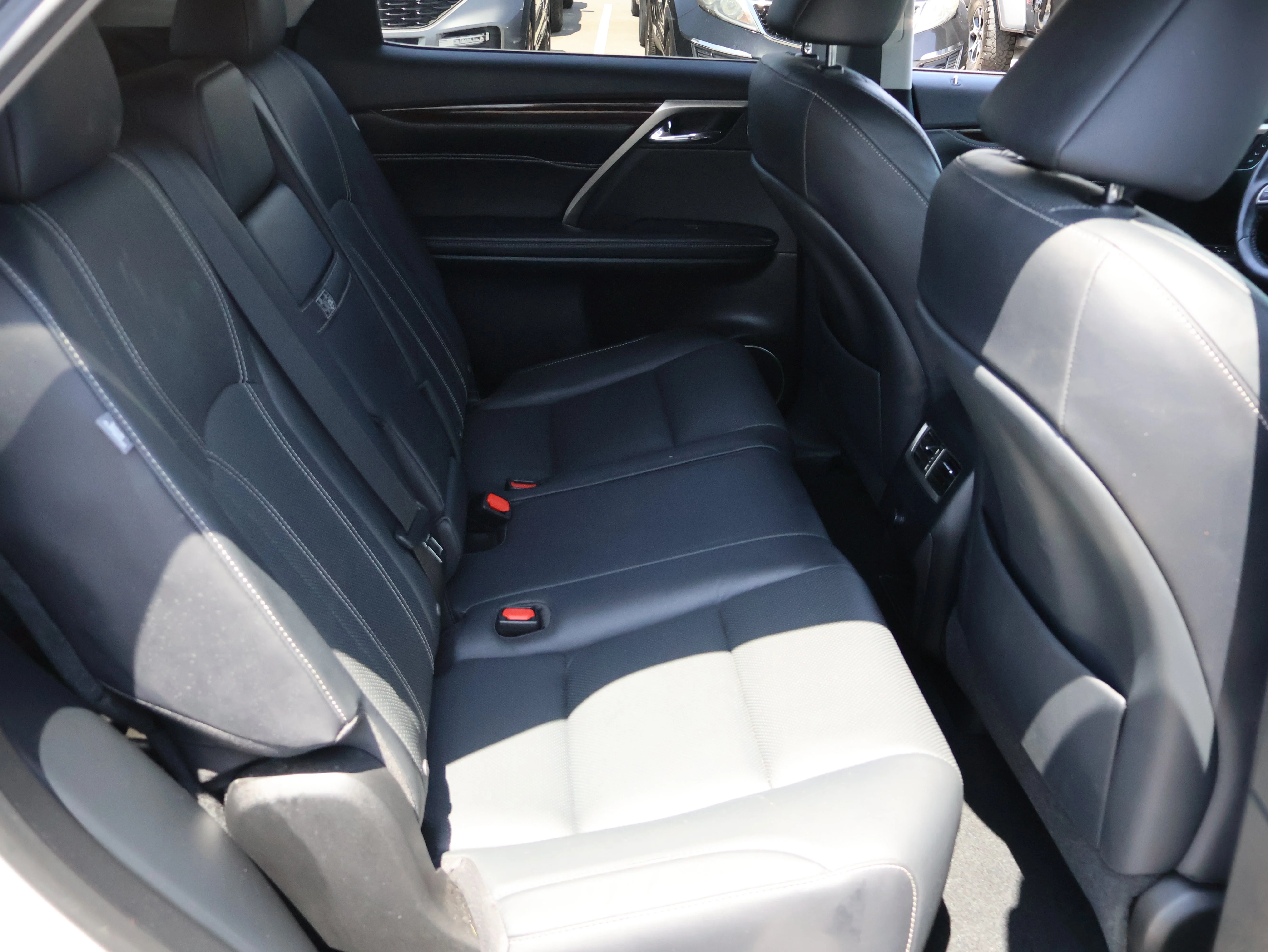 Used 2017 Silver Lining Metallic Lexus RX 350 image 12