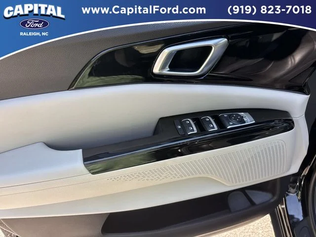 Used 2024 Black Kia EX image 20