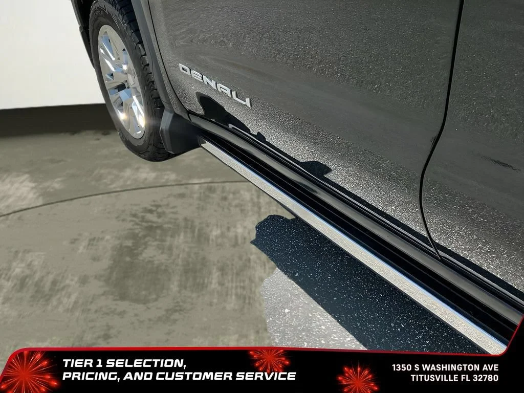 Used 2023 Onyx Black GMC Denali image 41