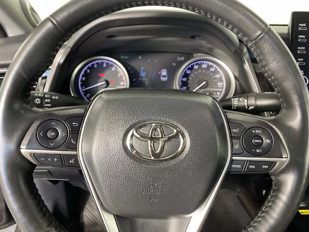 Used 2024 Predawn Gray Mica Toyota XLE image 14