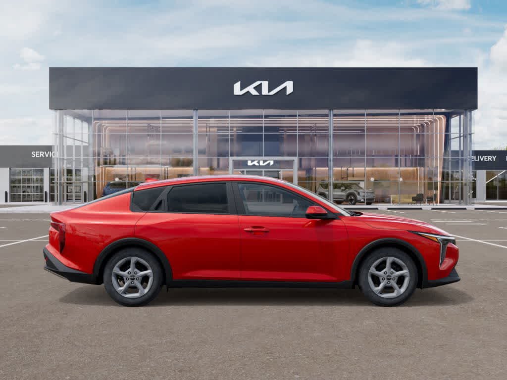 2025 Kia K4 LXS - Photo 7