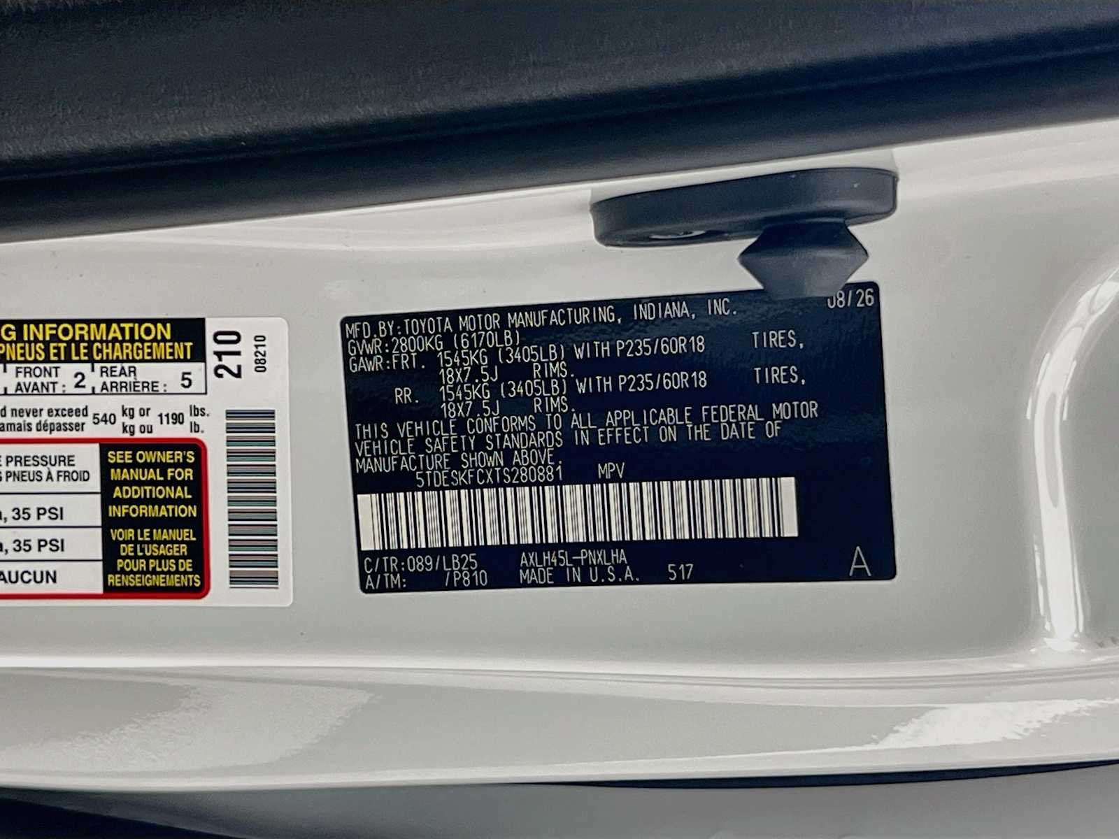 New 2026 Wind Chill Pearl Toyota Platinum image 21