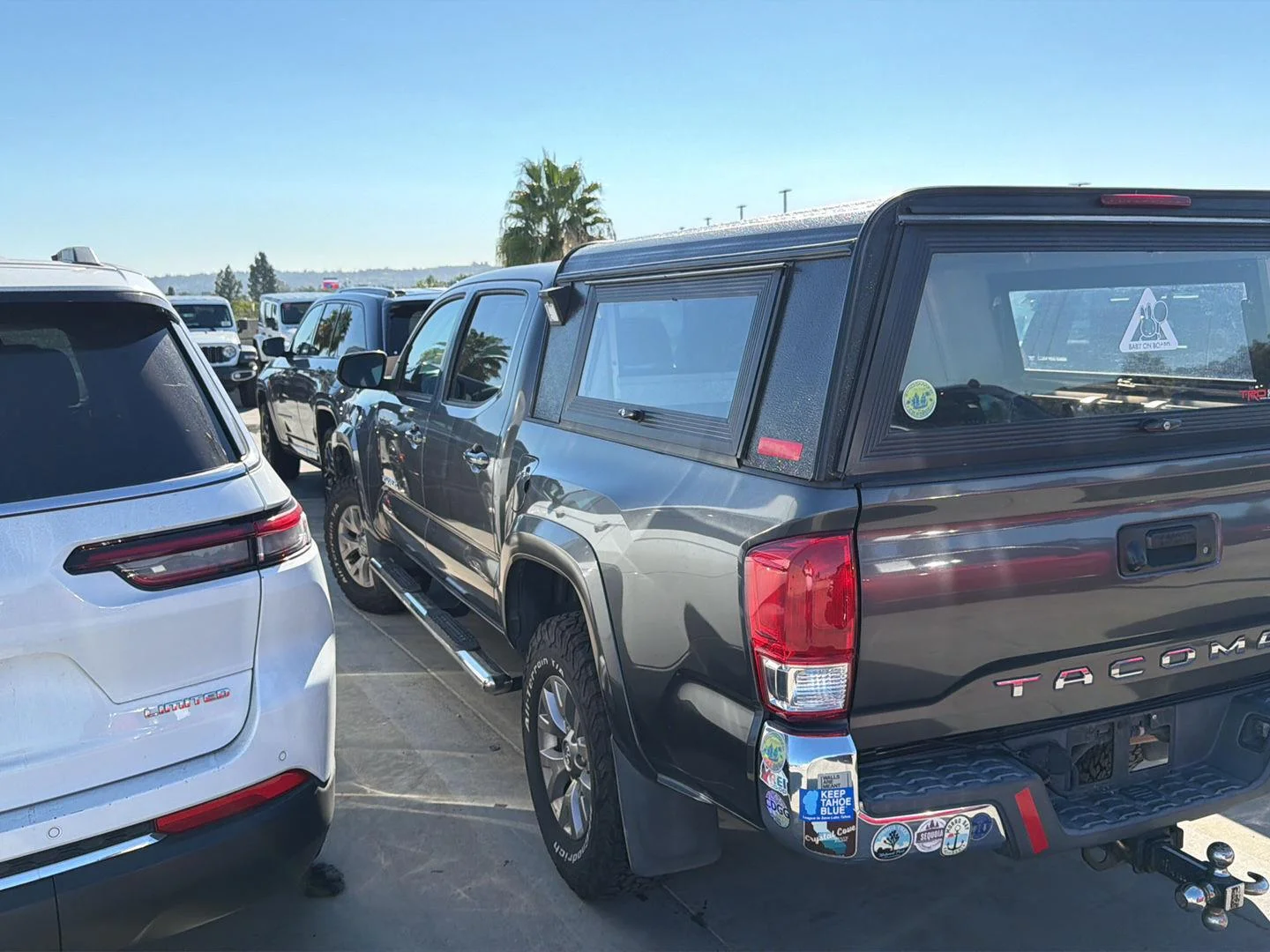 Used 2016 Magnetic Gray Metallic Toyota SR5 V6 image 5