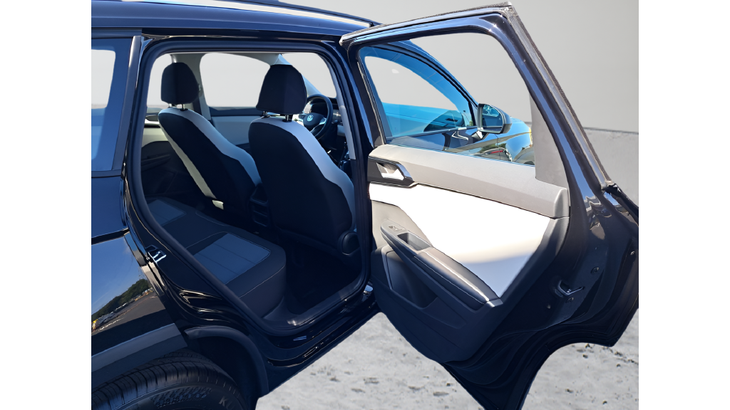 New 2025 Black Volkswagen 1.5T S image 12