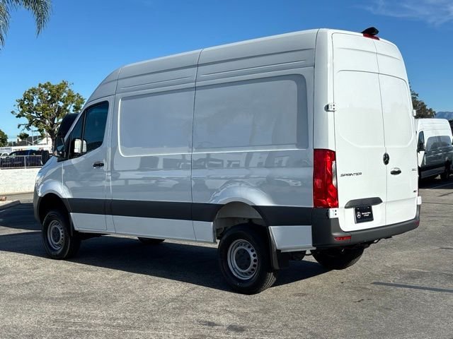 New 2026 Arctic White Mercedes-Benz Cargo 144 WB image 7
