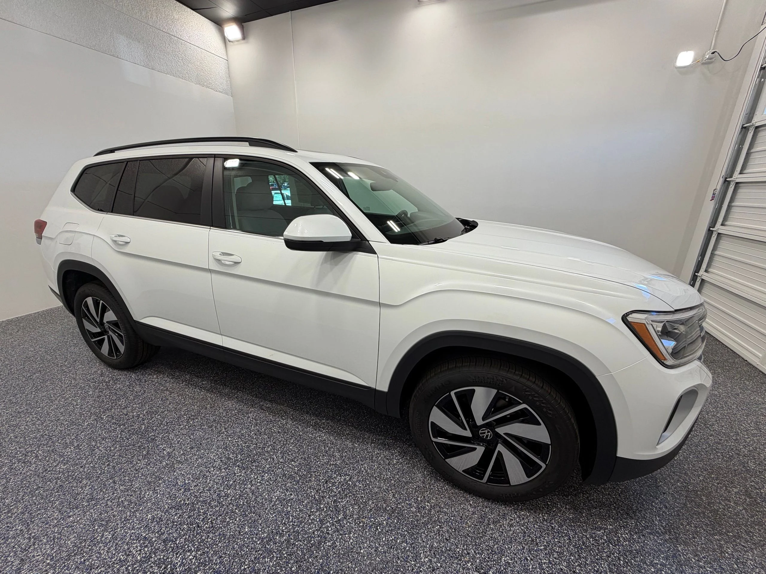 New 2026 White Volkswagen 2.0T SE w/Technology image 8