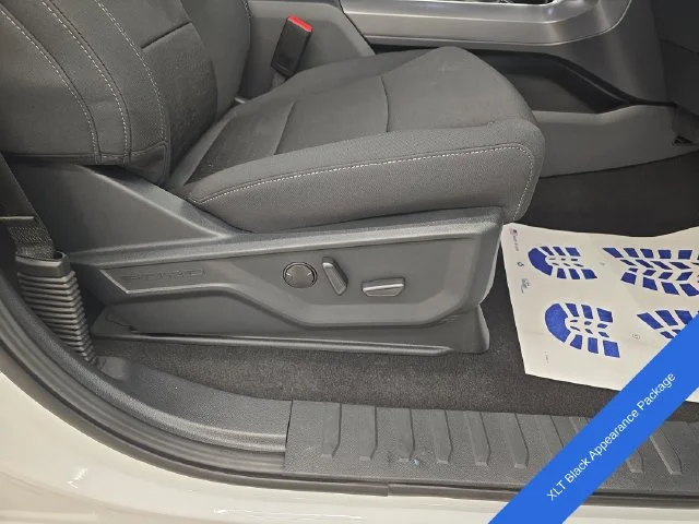 New 2026 Oxford White Ford XLT image 12