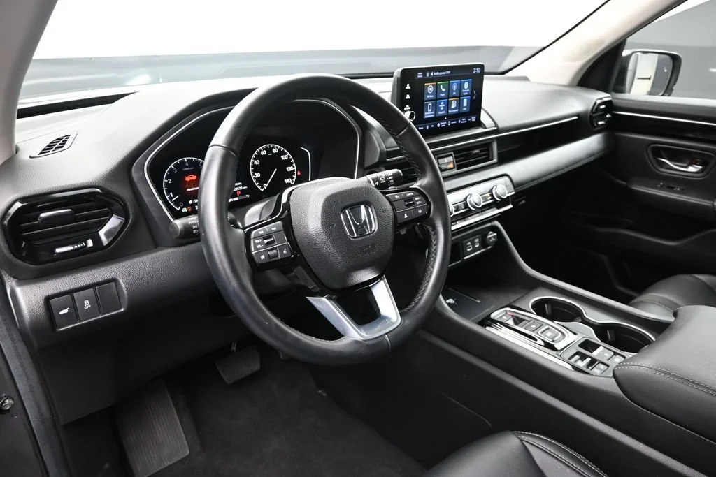 Certified Used 2025 Modern Steel Metallic Honda EX-L image 72