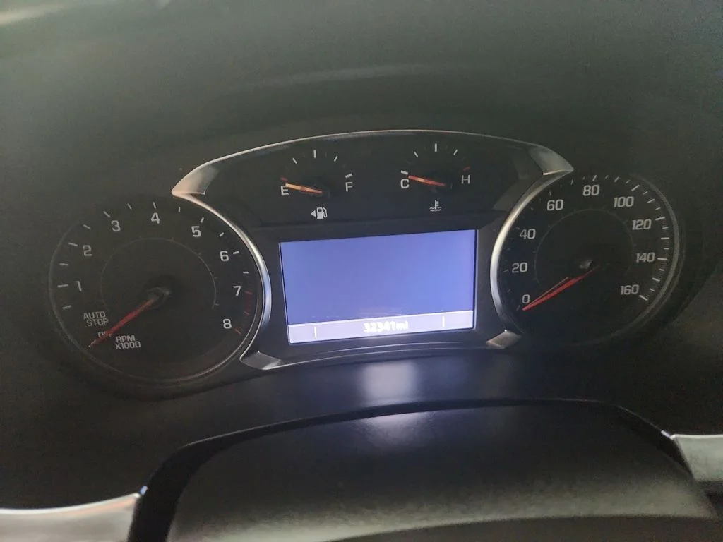 Used 2023 Gray Chevrolet LT image 19