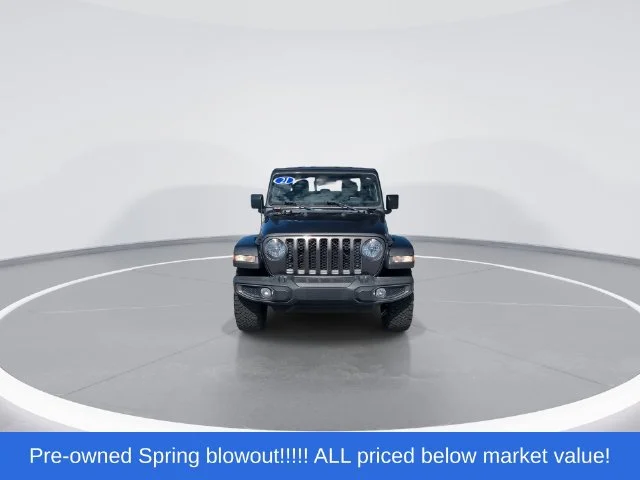 Used 2021 Gray Jeep Sport image 3