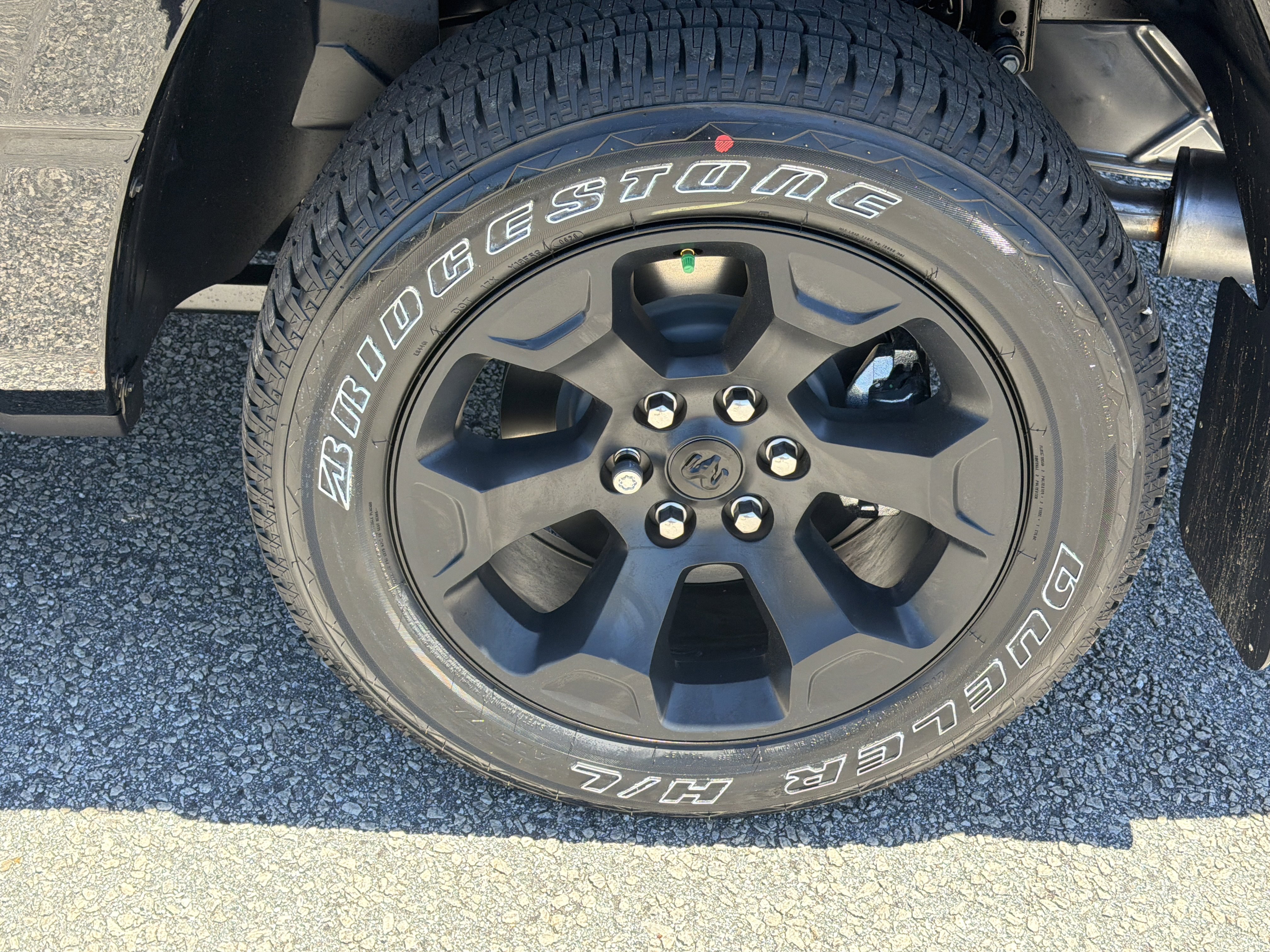 New 2026 Diamond Black Crystal Pearl-Coat Exterior Paint RAM Express image 20