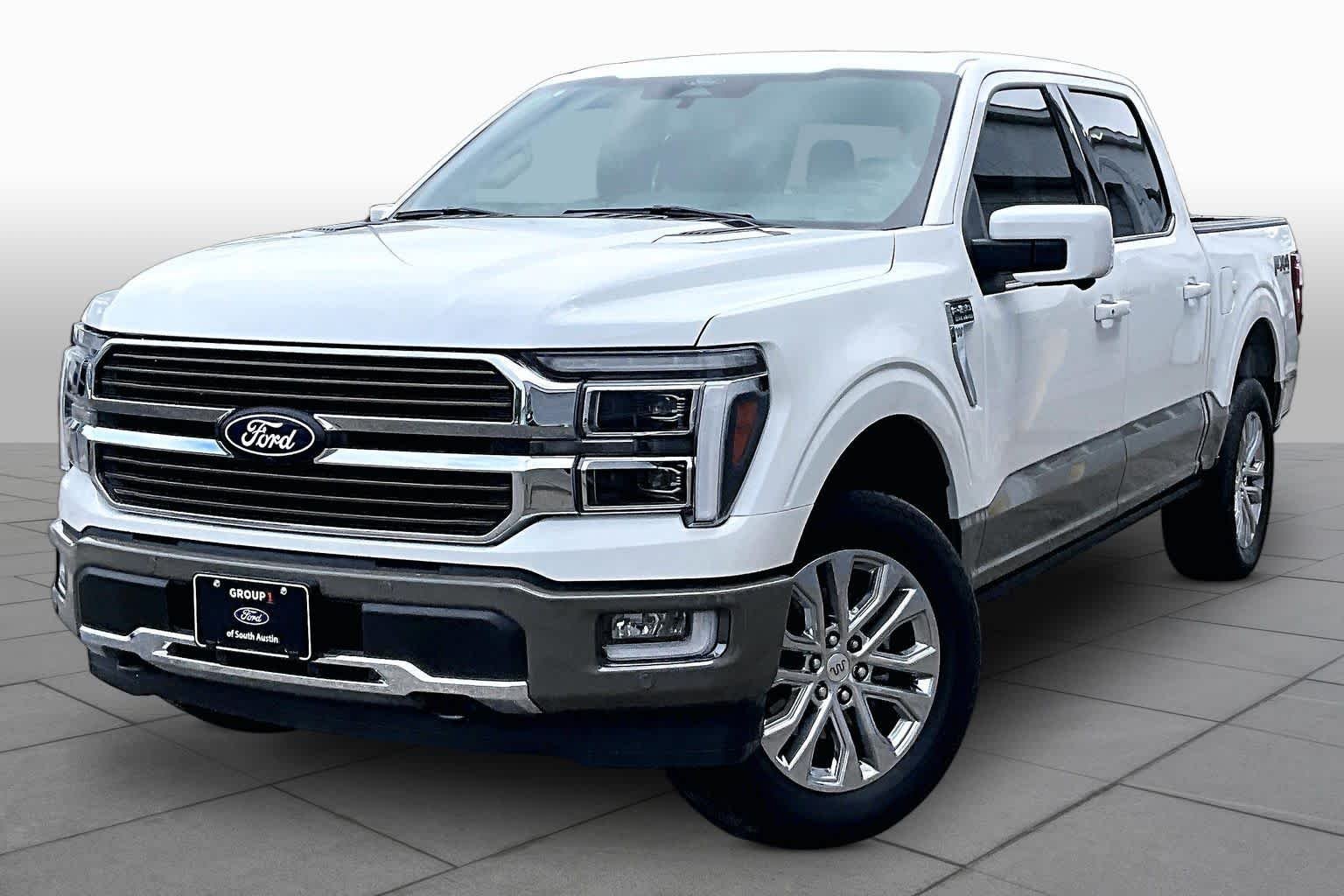 Used 2025 Star White Metallic Tri-Coat/Marsh Gray Ford King Ranch image 35