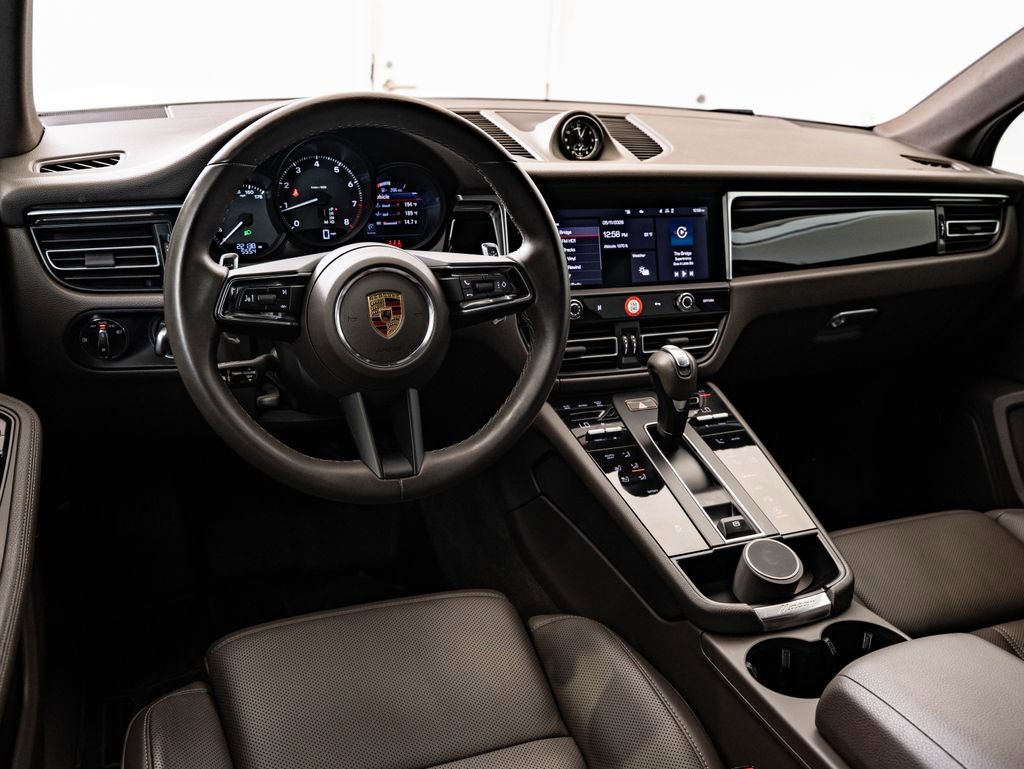 Used 2024 Dolomite Silver Metallic Porsche  image 4