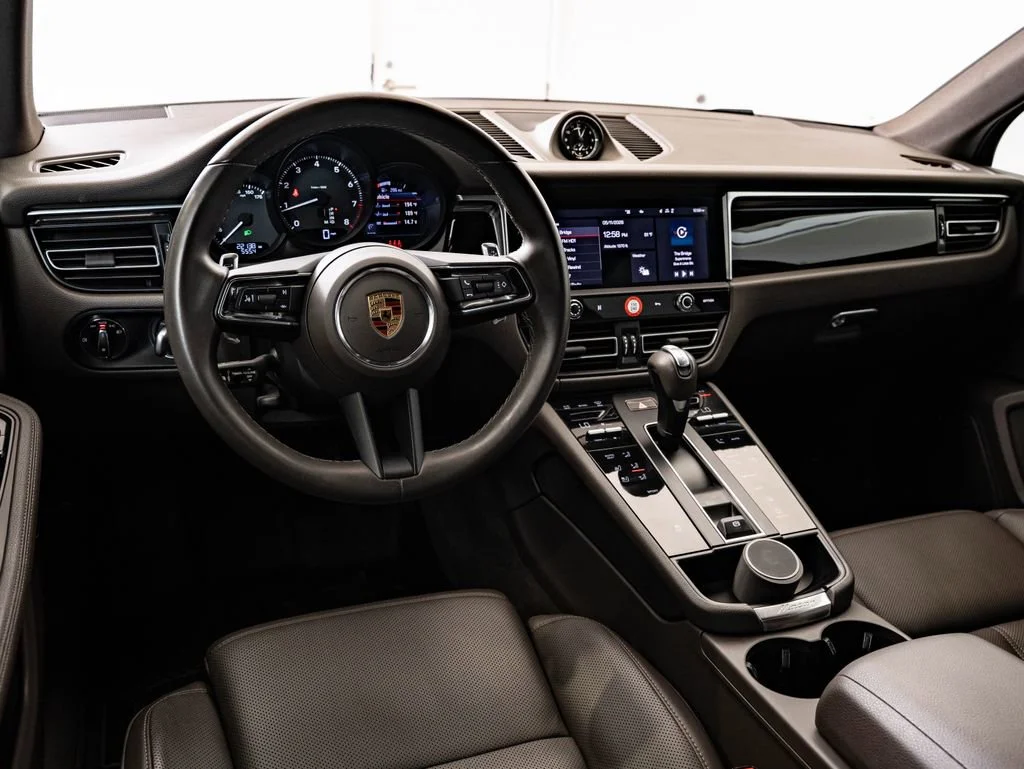 Used 2024 Dolomite Silver Metallic Porsche  image 4