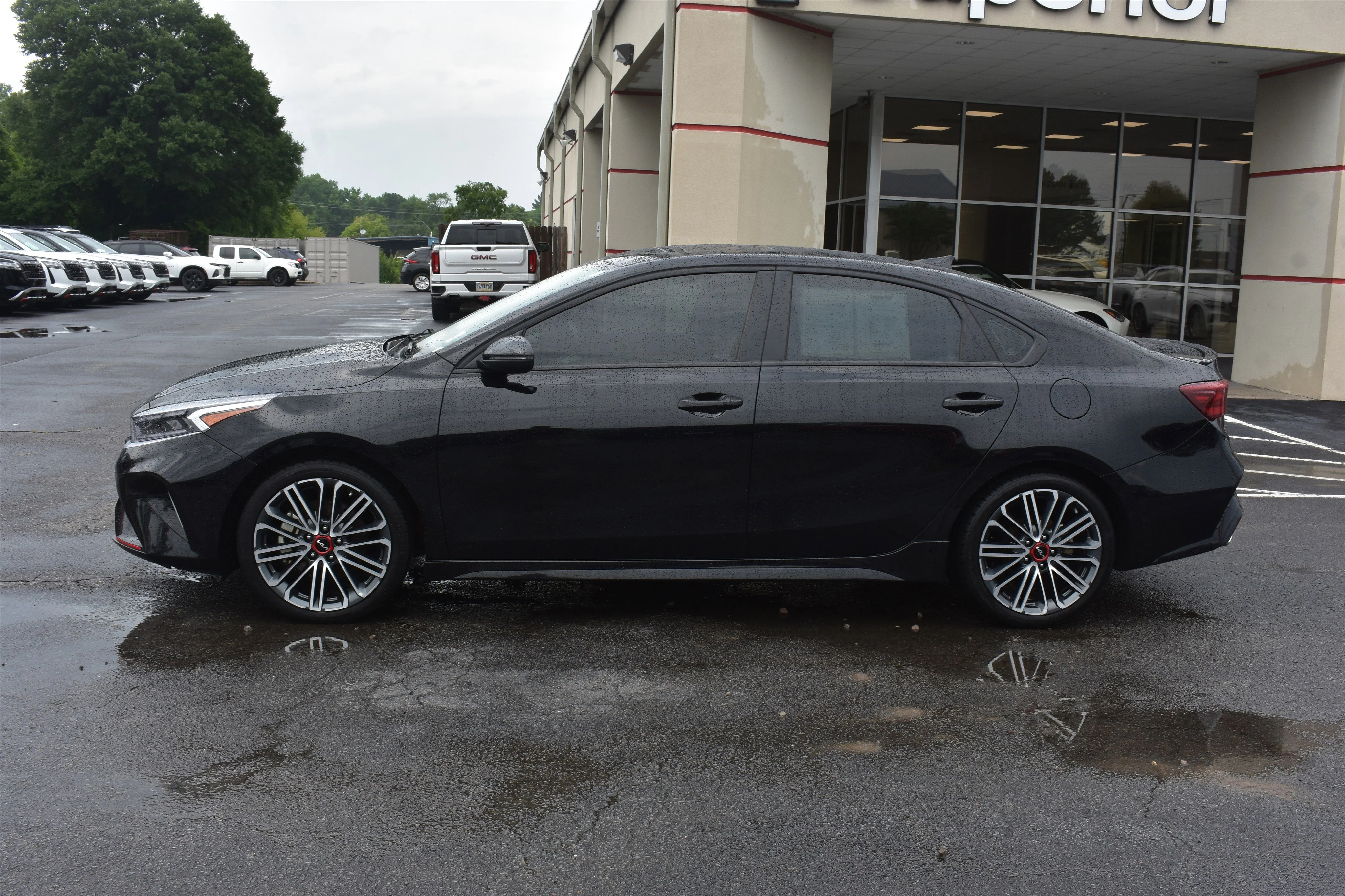 Used 2024 Aurora Black Kia GT image 10