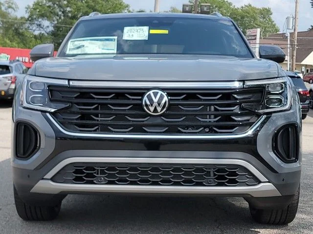 2026 Volkswagen Atlas Cross Sport SE w/Tech - Photo 9