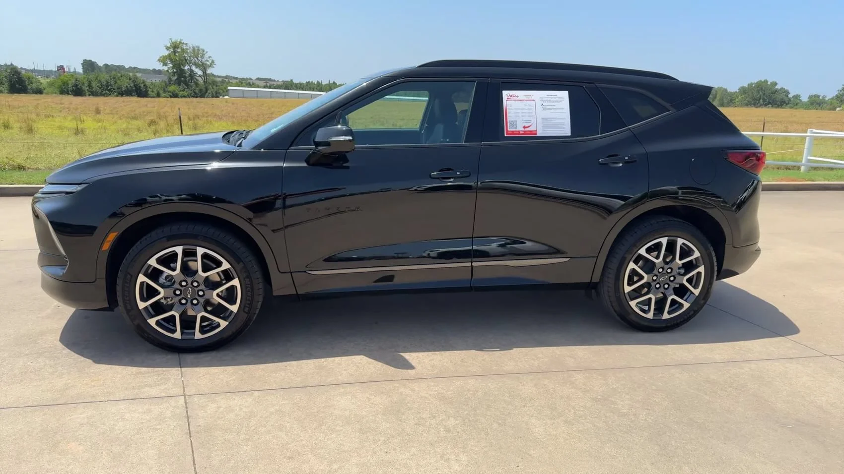Used 2025 Black Chevrolet RS image 6