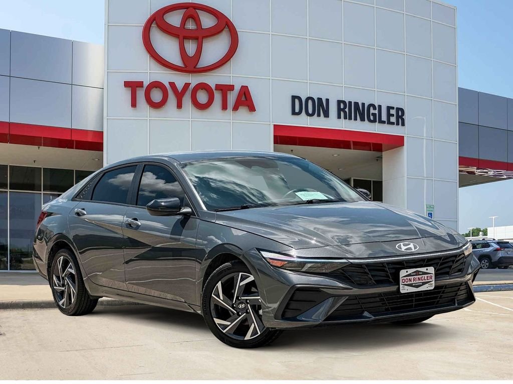 2025 Hyundai Elantra 2.0 SEL Sport IVT's photo