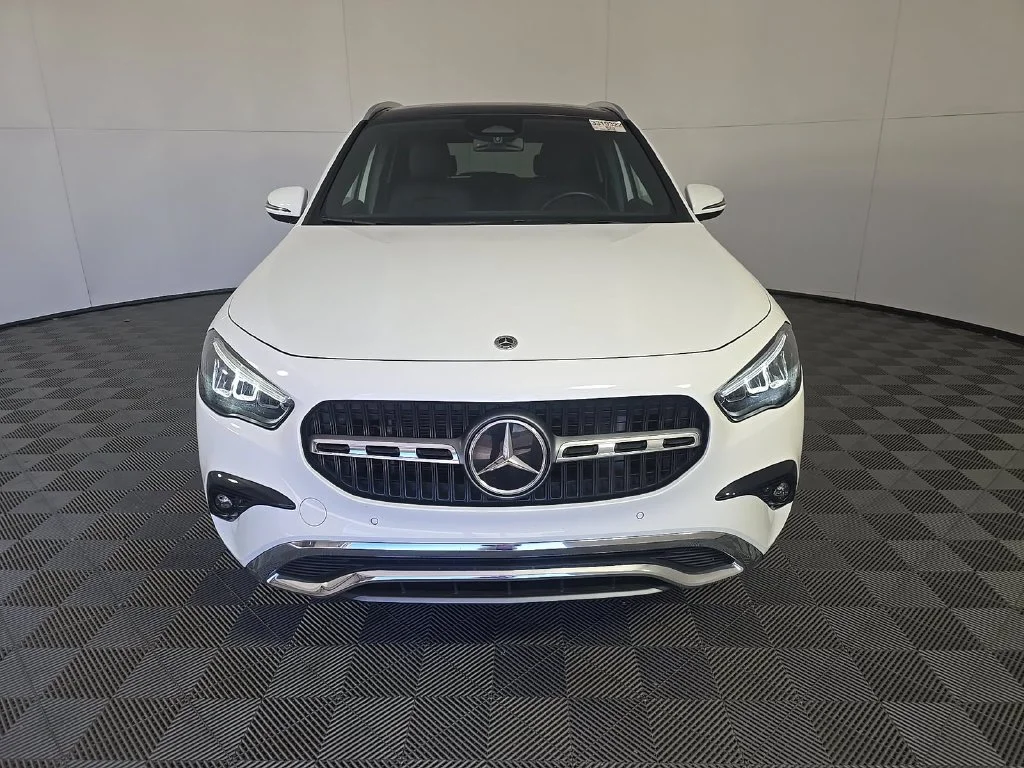 Used 2025 White Mercedes-Benz GLA 250 image 2