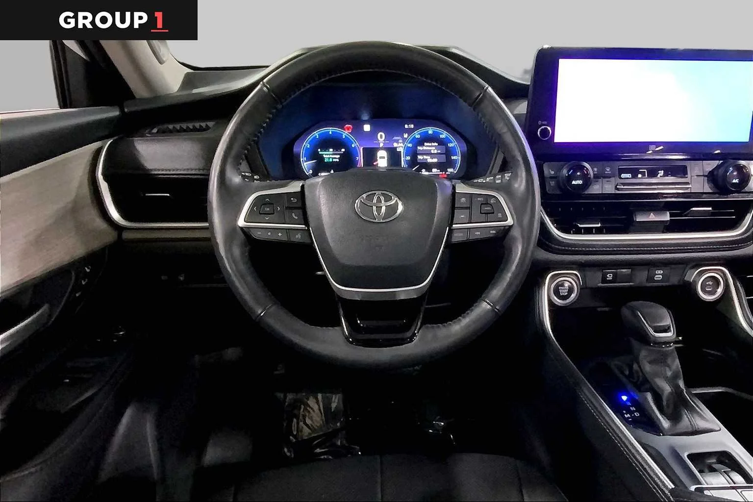 Certified Used 2024 Wind Chill Pearl Toyota Platinum image 6