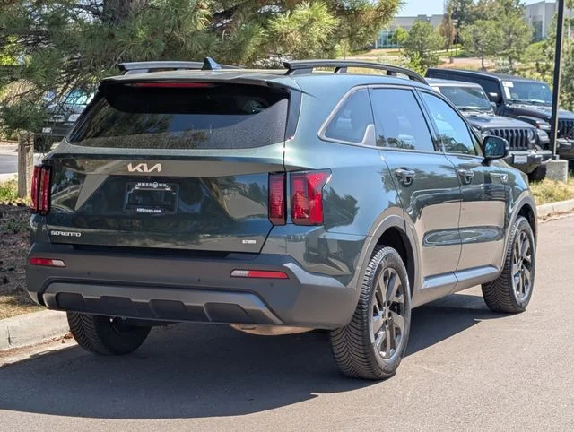 Used 2023 Green Kia X-Line S image 3