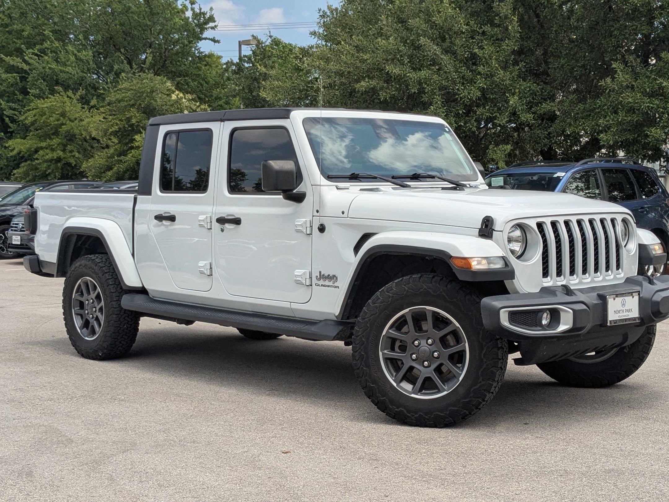 2020 Jeep Gladiator Overland's photo