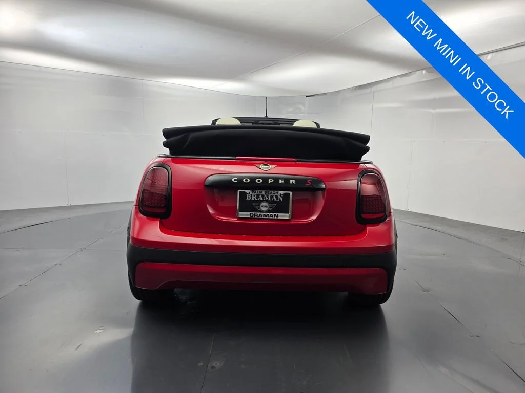 New 2026 Red MINI Signature Plus image 5