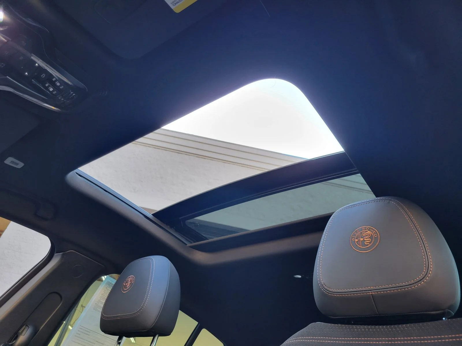 Used 2025 Red Alfa Romeo INTENSA image 18