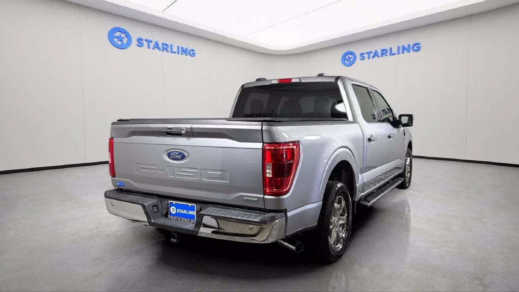 Used 2021 Silver Ford XLT image 8