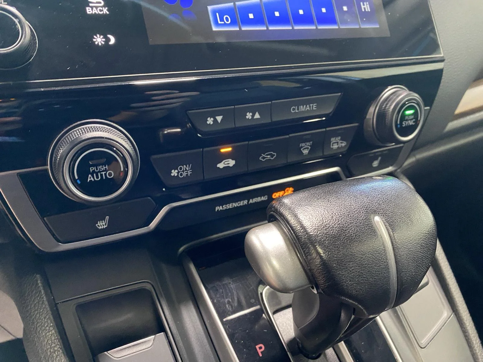 Used 2019 Modern Steel Metallic Honda Touring image 30