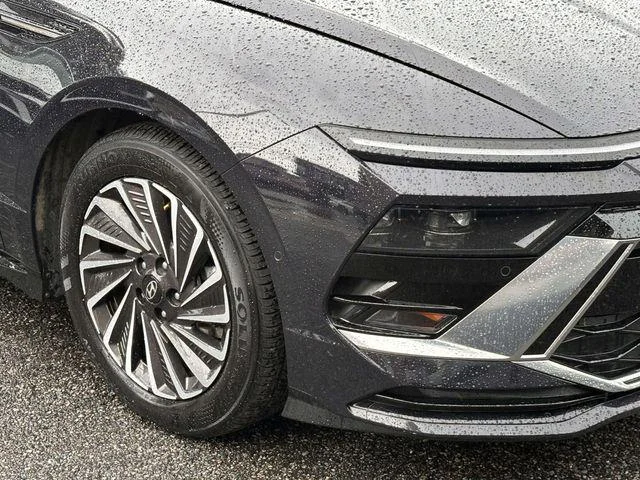 Used 2024 Carbon Blue Hyundai Limited image 8