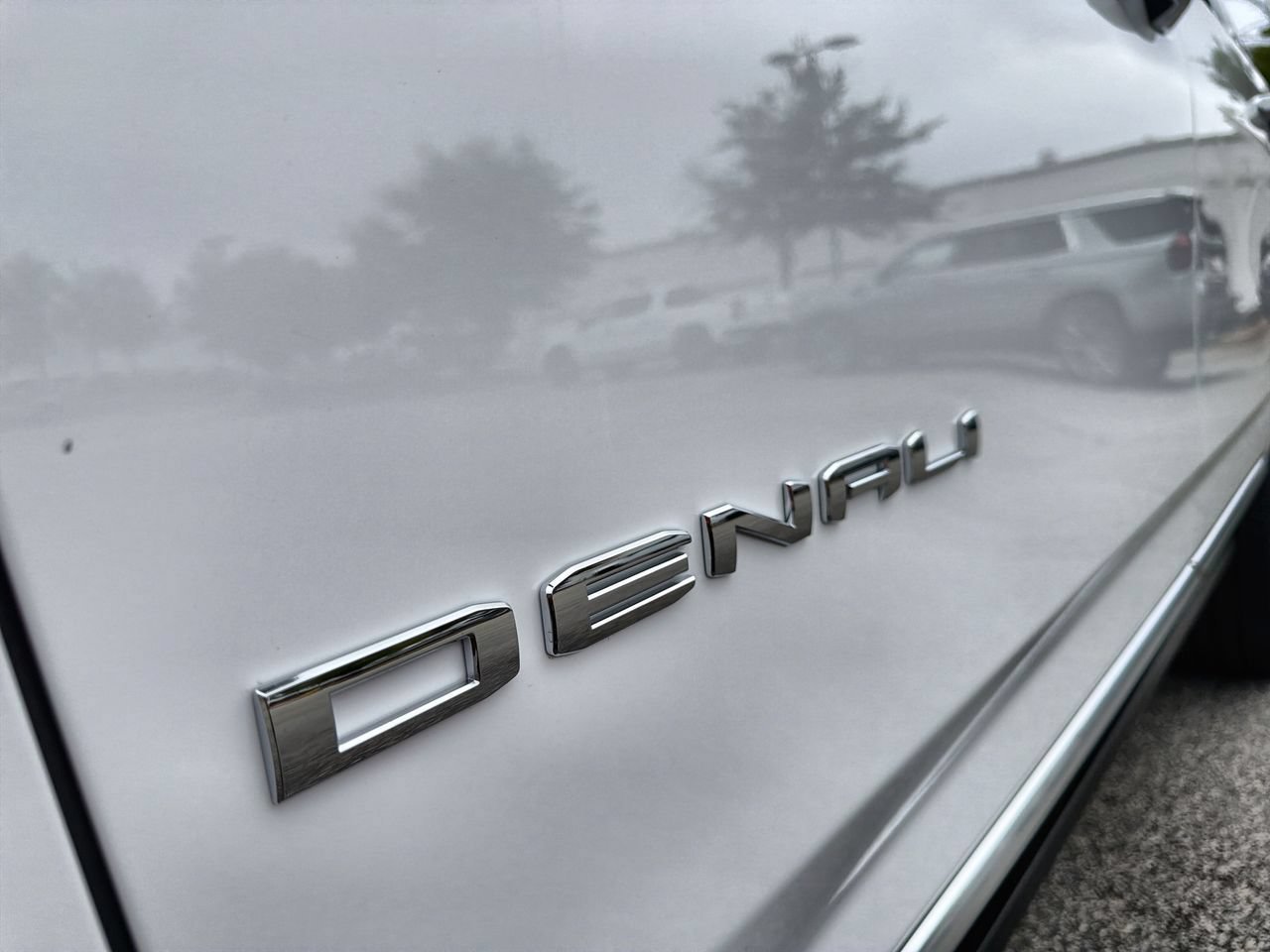2026 GMC Yukon Denali - Photo 27