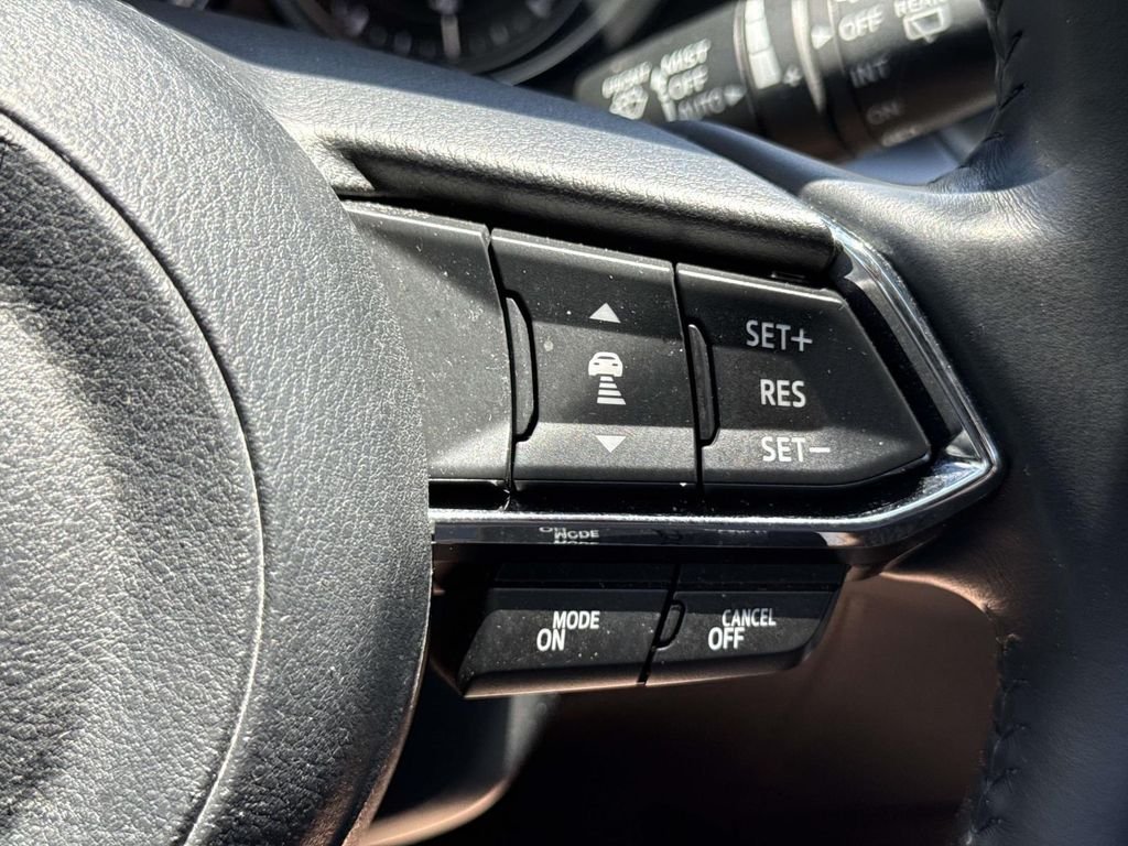 Used 2019 White Mazda Touring image 22