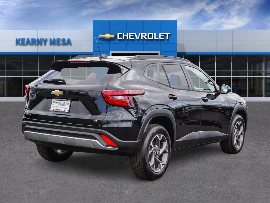 2026 Chevrolet Trax LT - Photo 6