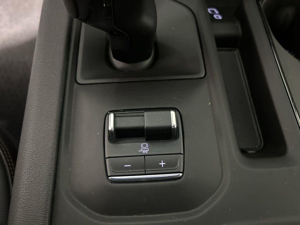 Used 2025 Summit White GMC AT4 image 36