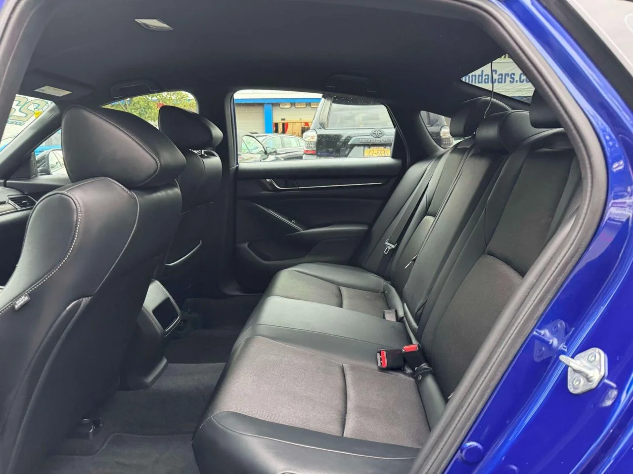 Used 2022 Still Night Pearl Honda Sport image 16