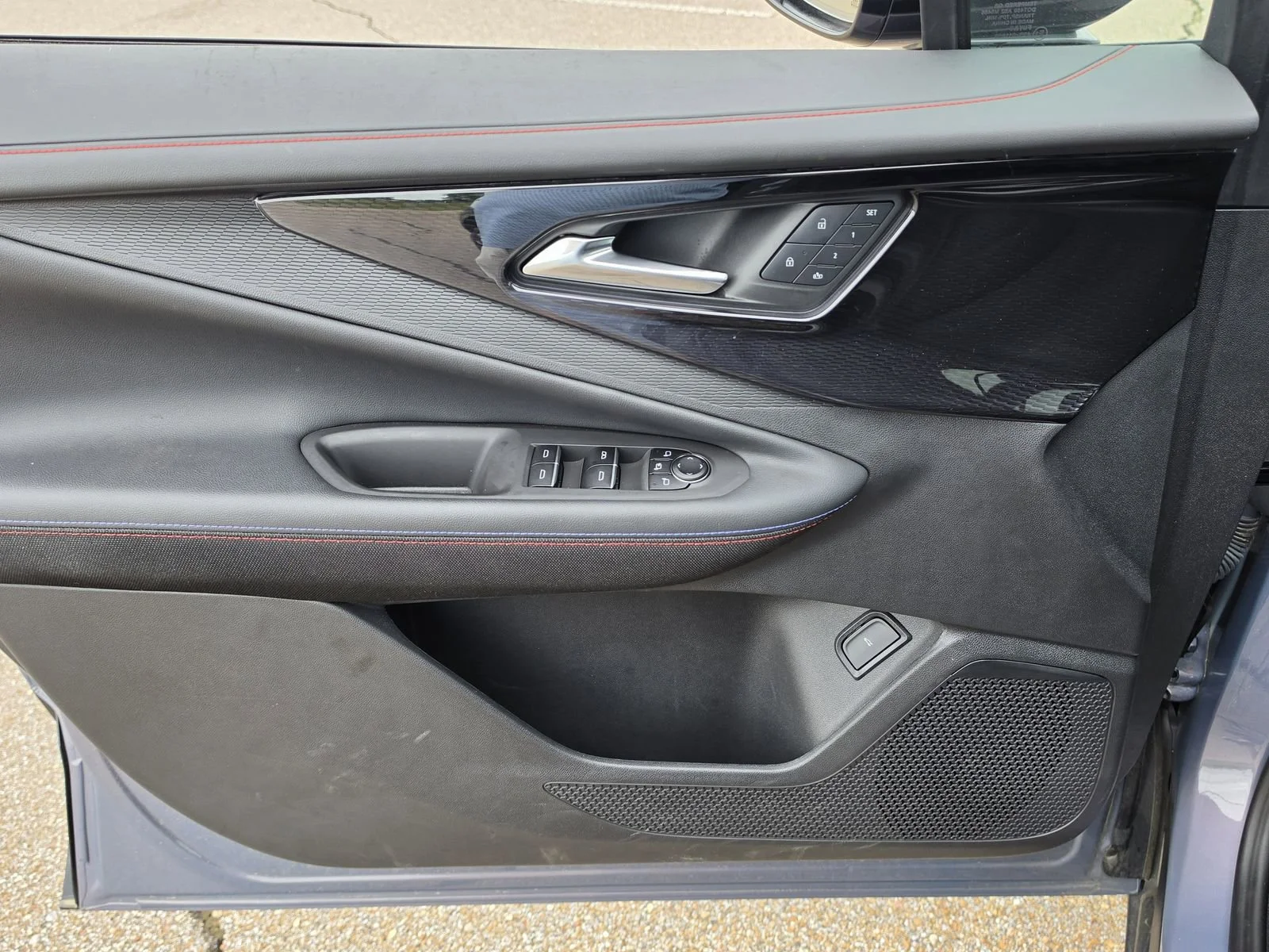 2025 Chevrolet Blazer EV RS - Photo 18