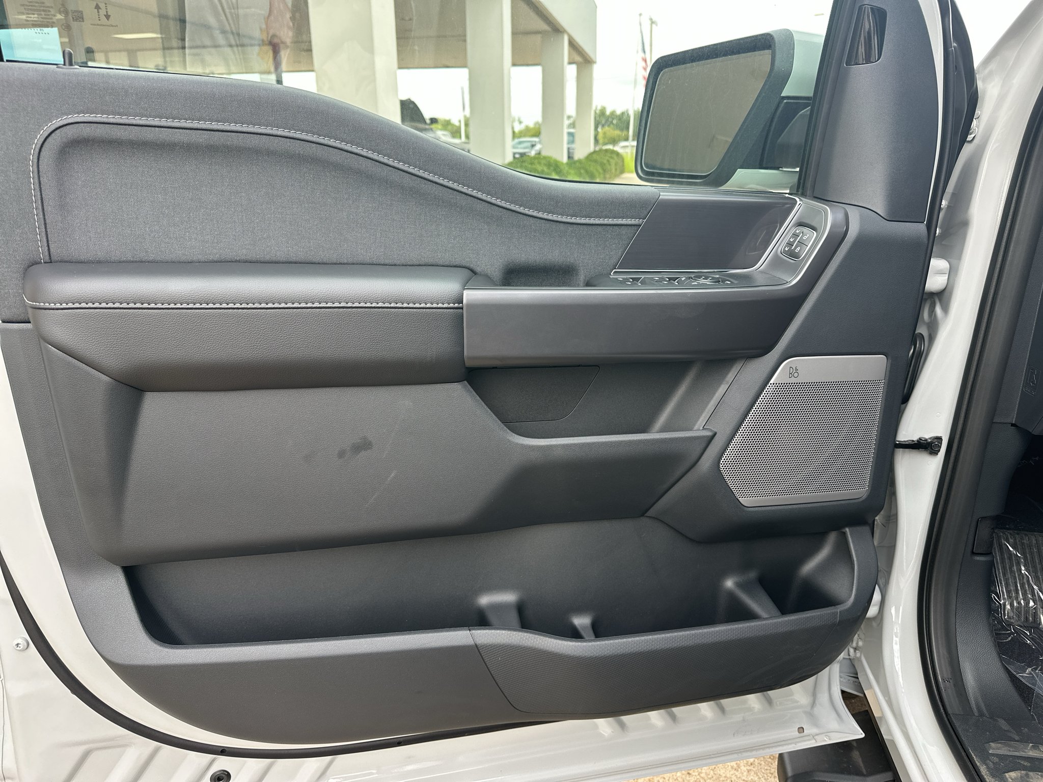 New 2026 Avalanche Ford Lariat® image 17