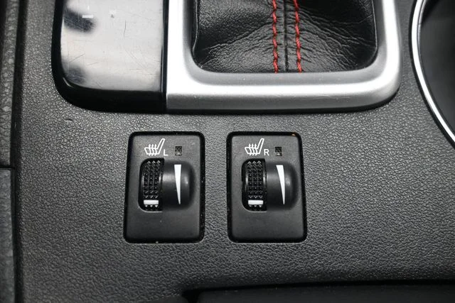Used 2019 Midnight Black Metallic Toyota SE image 33